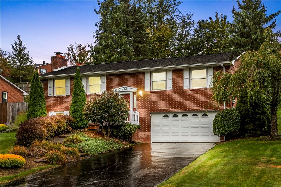 Property Photo: 436 Sharon Rd PA 15108