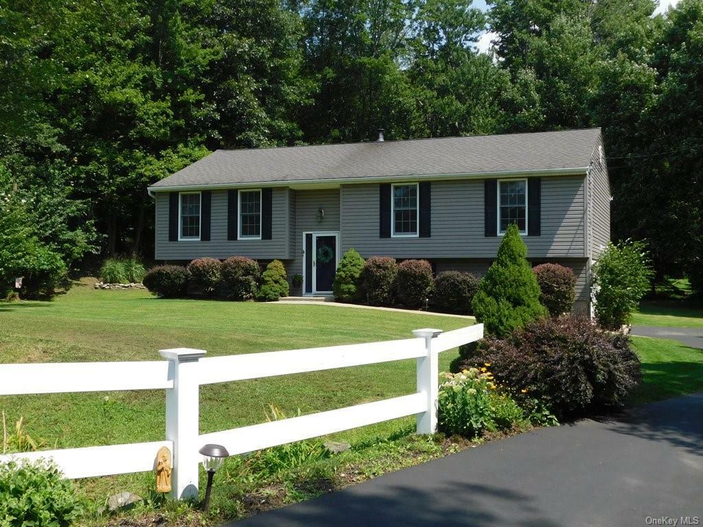 Property Photo: 4 Geoffrey Court NY 10963