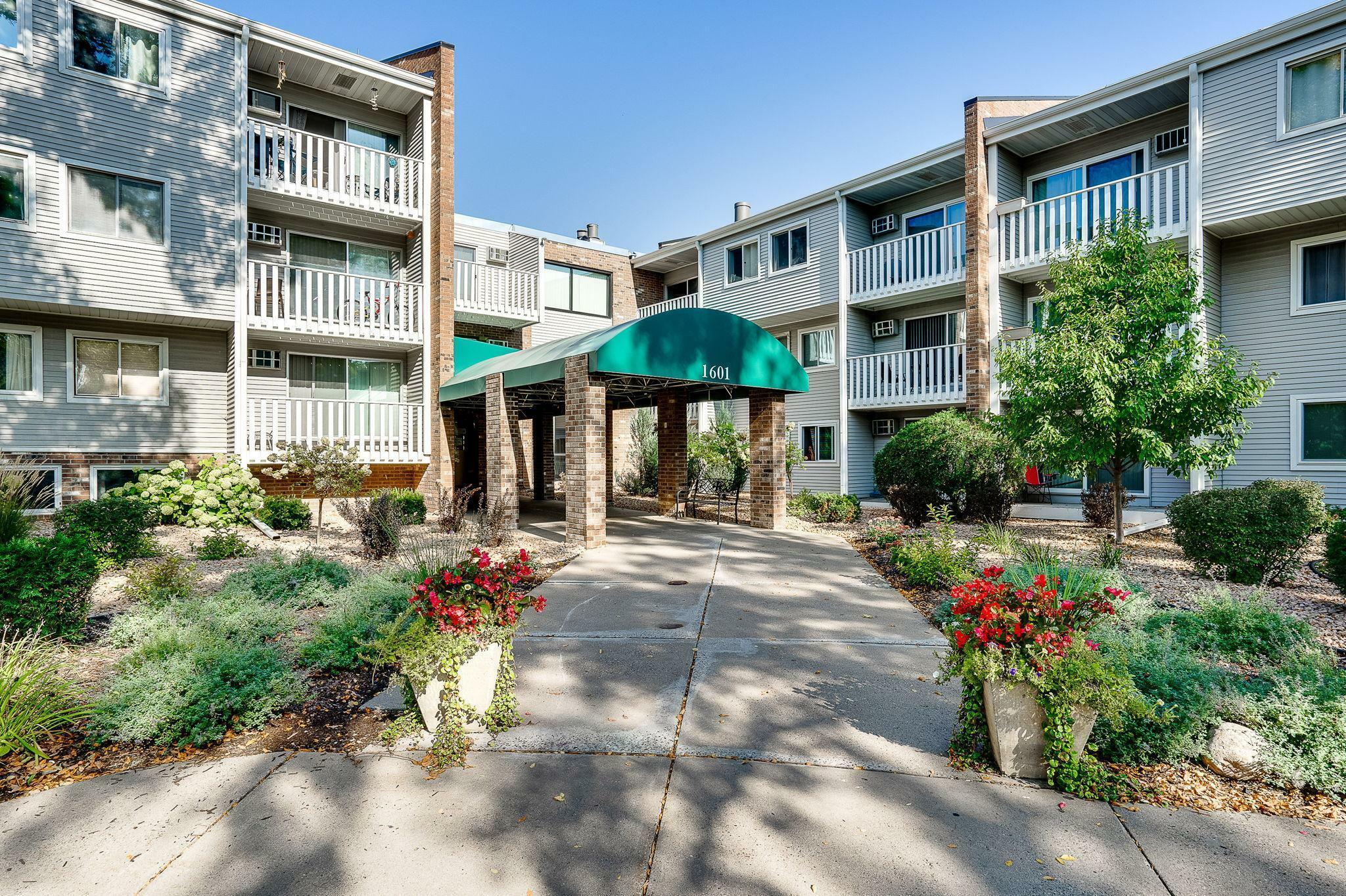 Property Photo: 1601 N Innsbruck Drive 276 MN 55432
