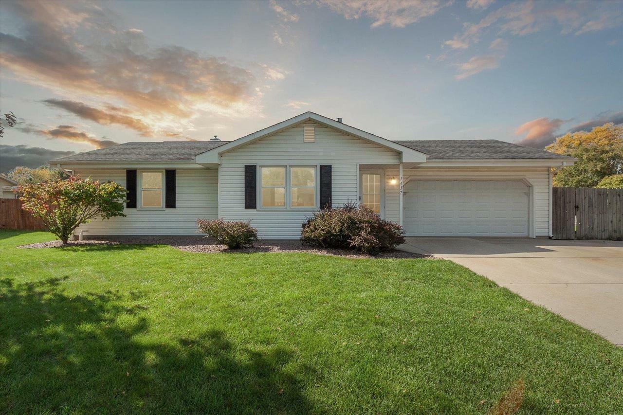 Property Photo:  1437 Excalibur Drive  WI 53546 