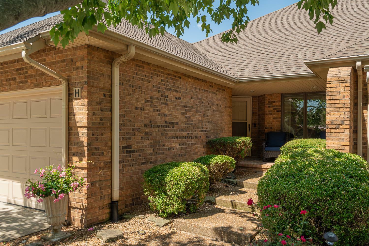 Property Photo: 3140 E Raynell St, H MO 65804