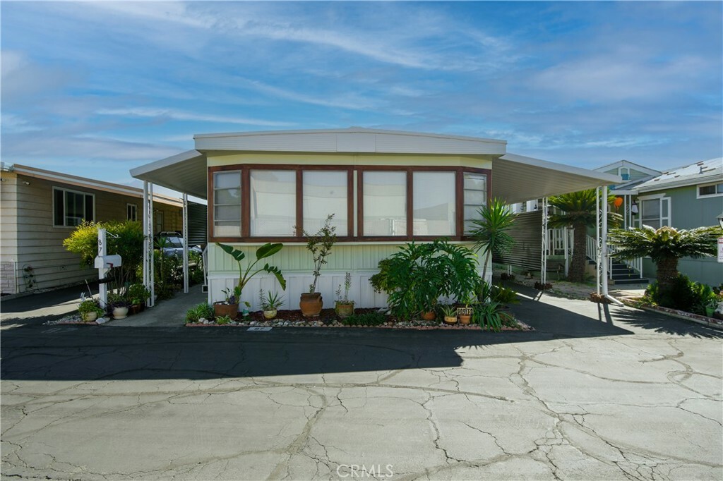 Property Photo:  801 W Covina Boulevard 87  CA 91773 