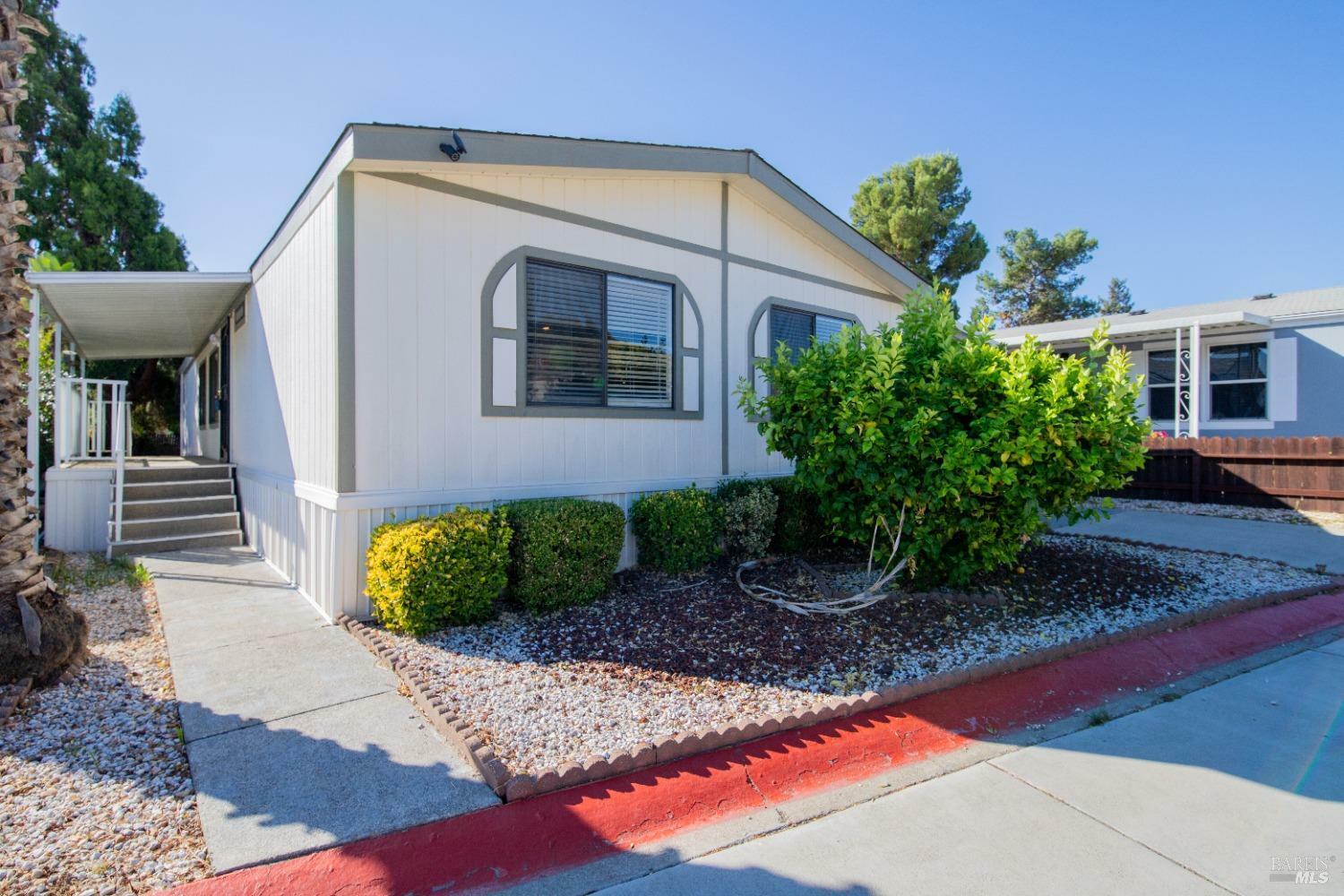 Property Photo:  204 Riverside Court  CA 94533 