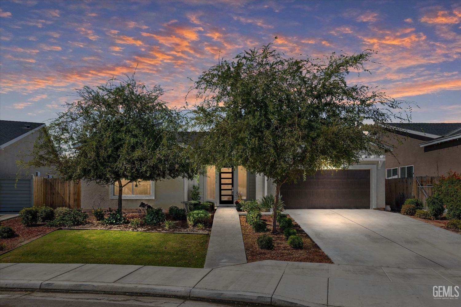 Property Photo:  6623 Sycamore Wood Lane  CA 93313 