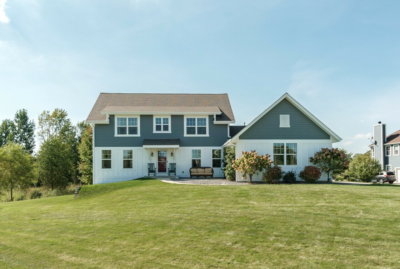 Property Photo: W351n5933 Westshore Ct WI 53066