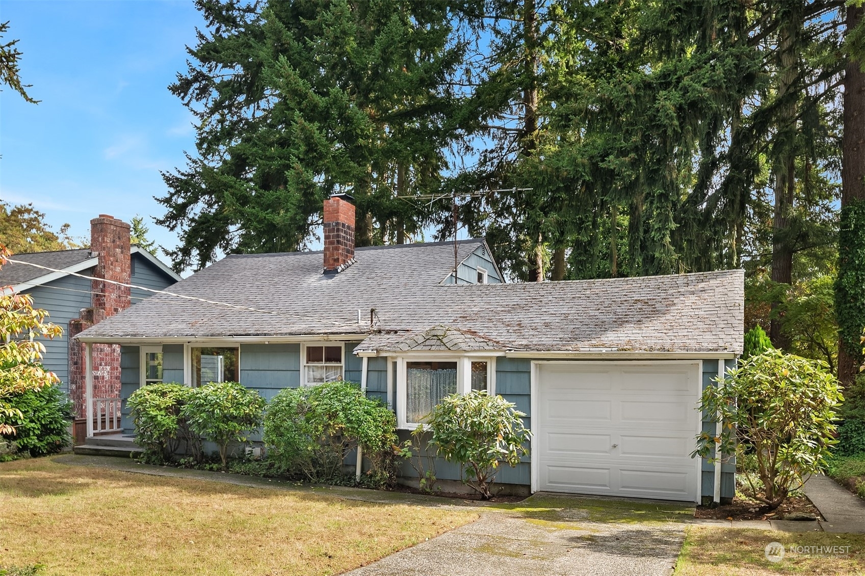 Property Photo:  14328 Corliss Avenue N  WA 98133 