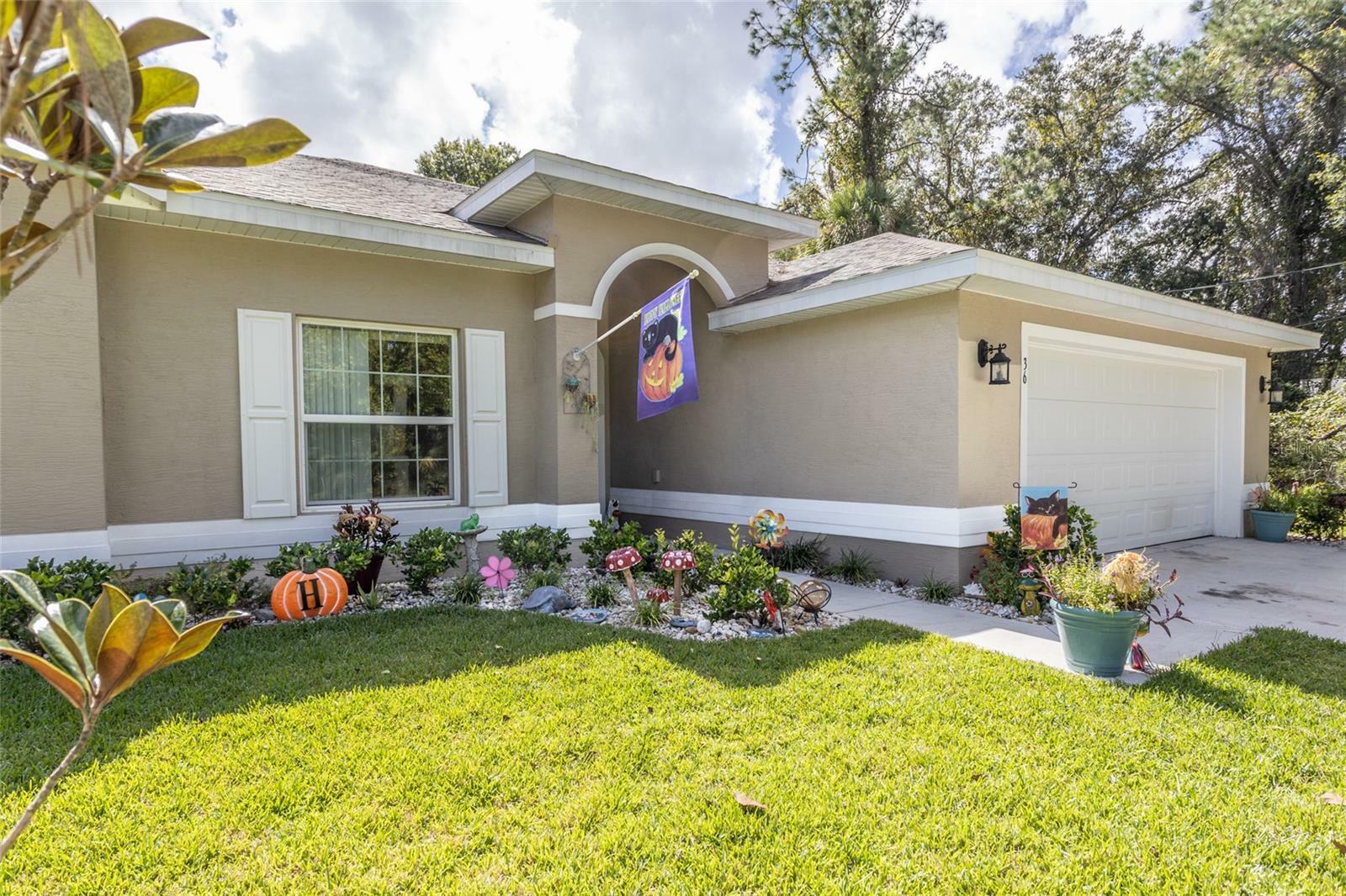 Property Photo:  36 Round Thorn Drive  FL 32164 