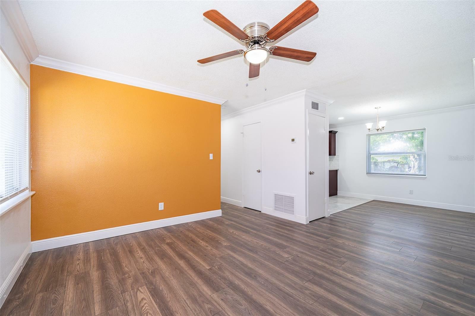 Property Photo: 4700 Pleasant Valley Court FL 32811
