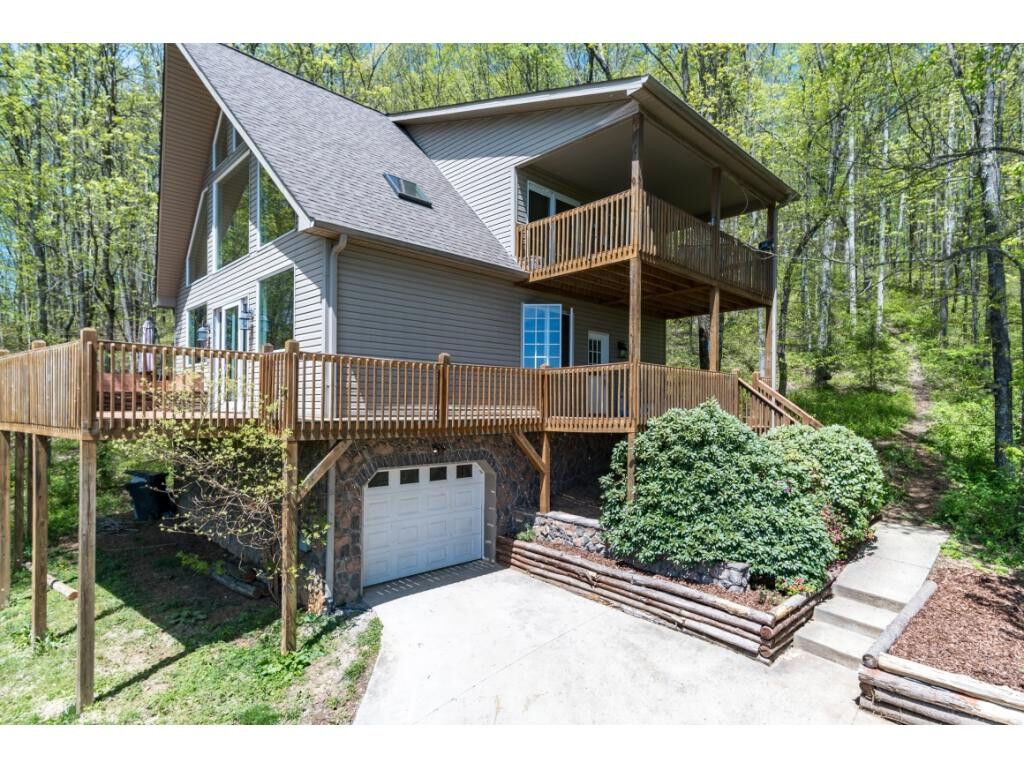 Property Photo:  1112 Weaver Branch Road  TN 37618 