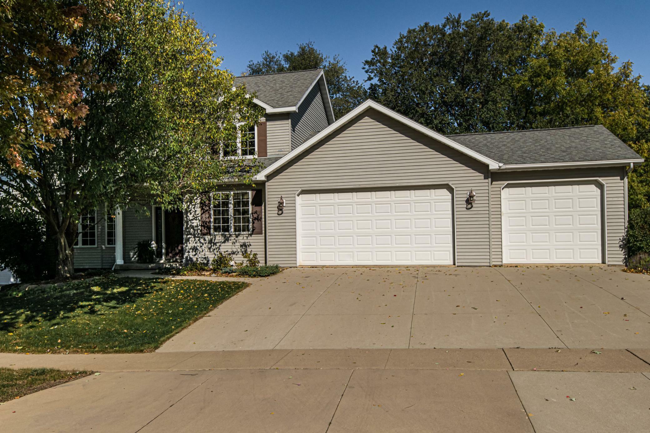 Property Photo:  1717 Northern Viola Lane NE  MN 55906 