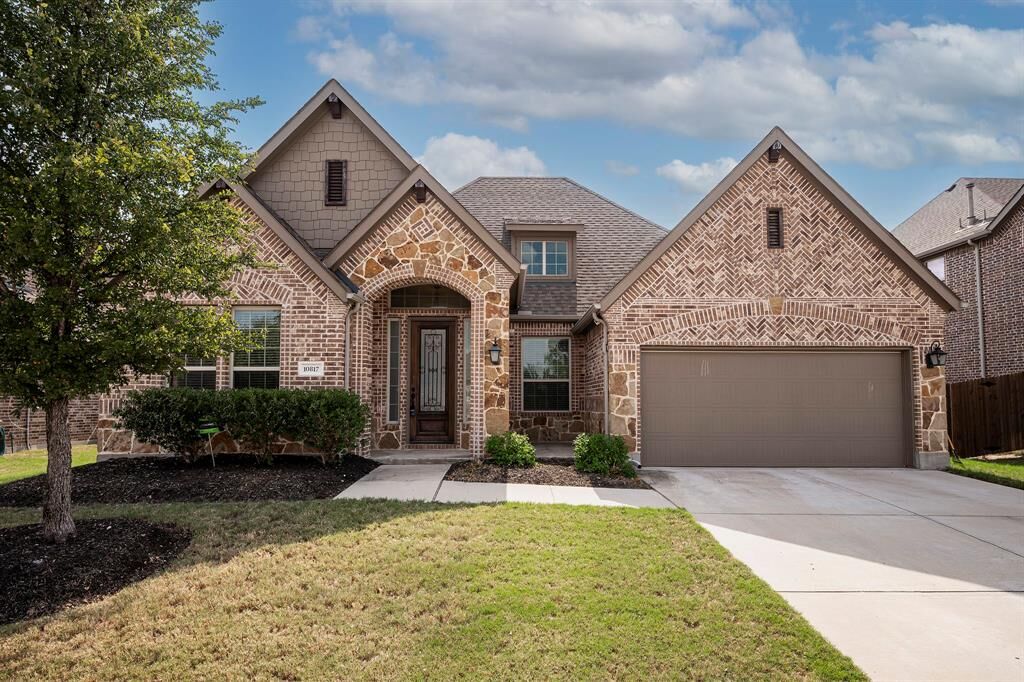 Property Photo:  10817 Marble Falls Place  TX 75071 