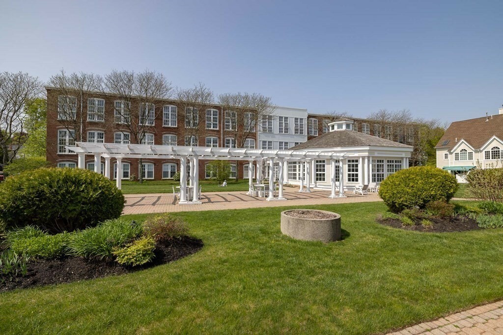 Property Photo:  53 Warren Street 314  MA 01950 