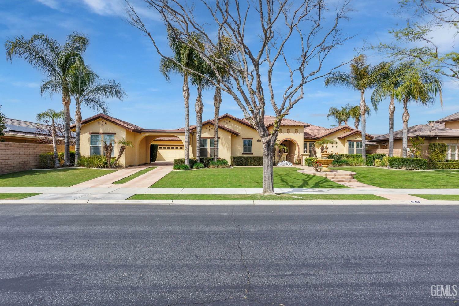 Property Photo:  13508 Da Vinci Drive  CA 93314 