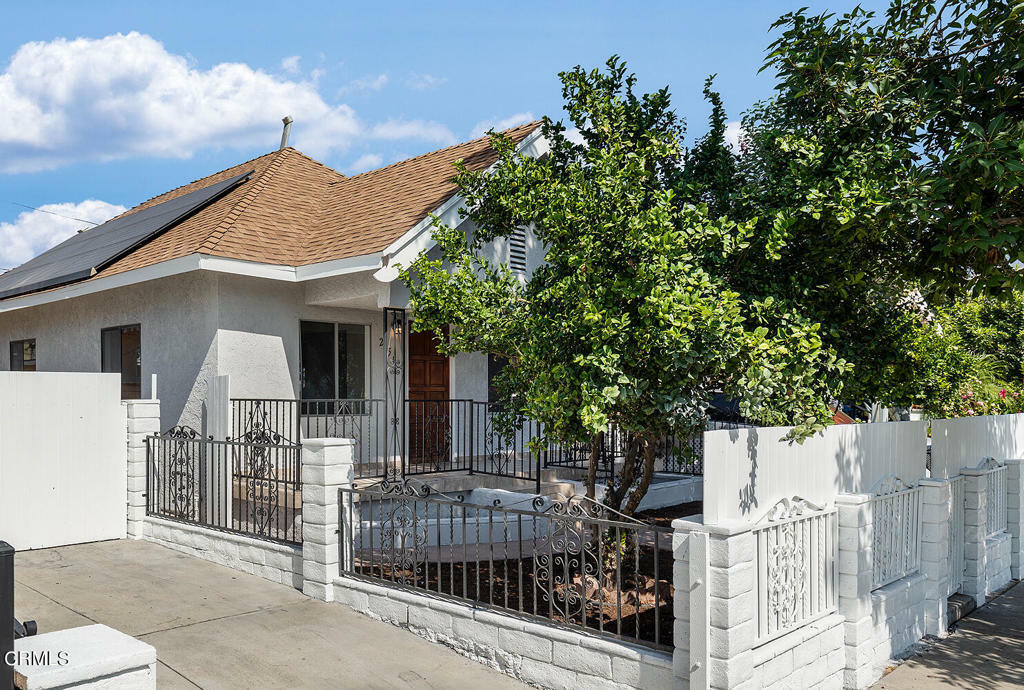 Property Photo:  2651 Pepper Avenue  CA 90065 