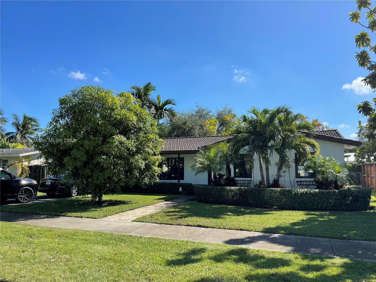 Property Photo:  7613 SW 128th Pl  FL 33183 