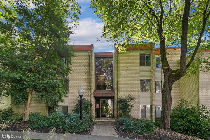 14426 Parkvale Road 4  Rockville MD 20853 photo