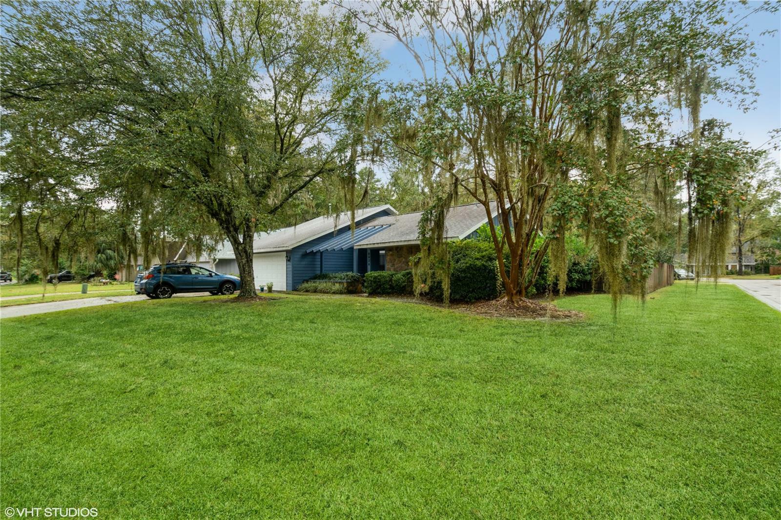 Property Photo:  4424 NW 61st Terrace  FL 32606 