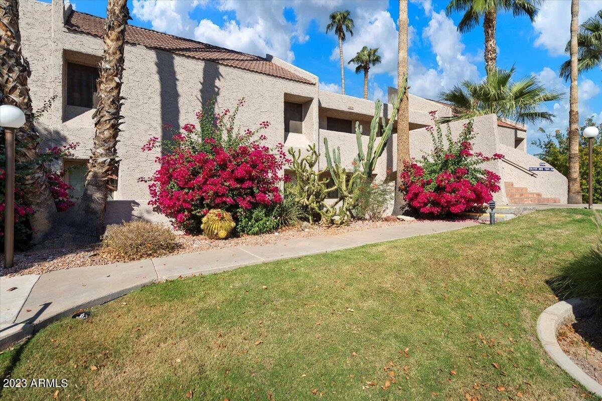 Property Photo:  7356 N Via Camello Del Norte Street 208  AZ 85258 