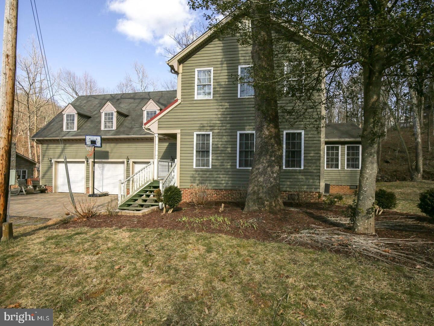 Property Photo: 1324 John Mosby Highway VA 20130