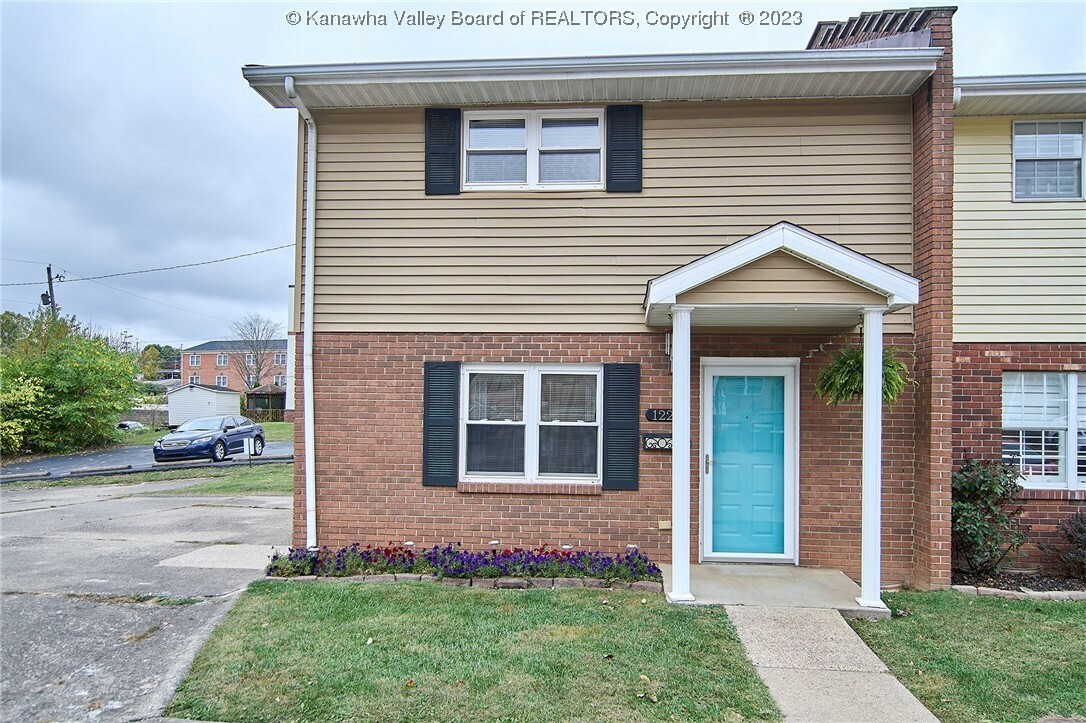 Property Photo: 122 Cadle Drive WV 25313
