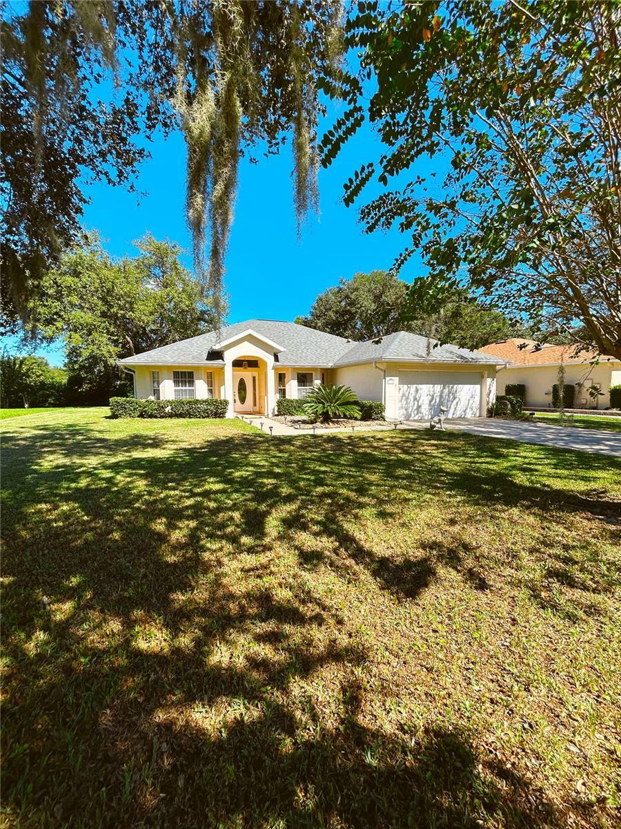 Property Photo:  5135 Grove Manor  FL 32159 