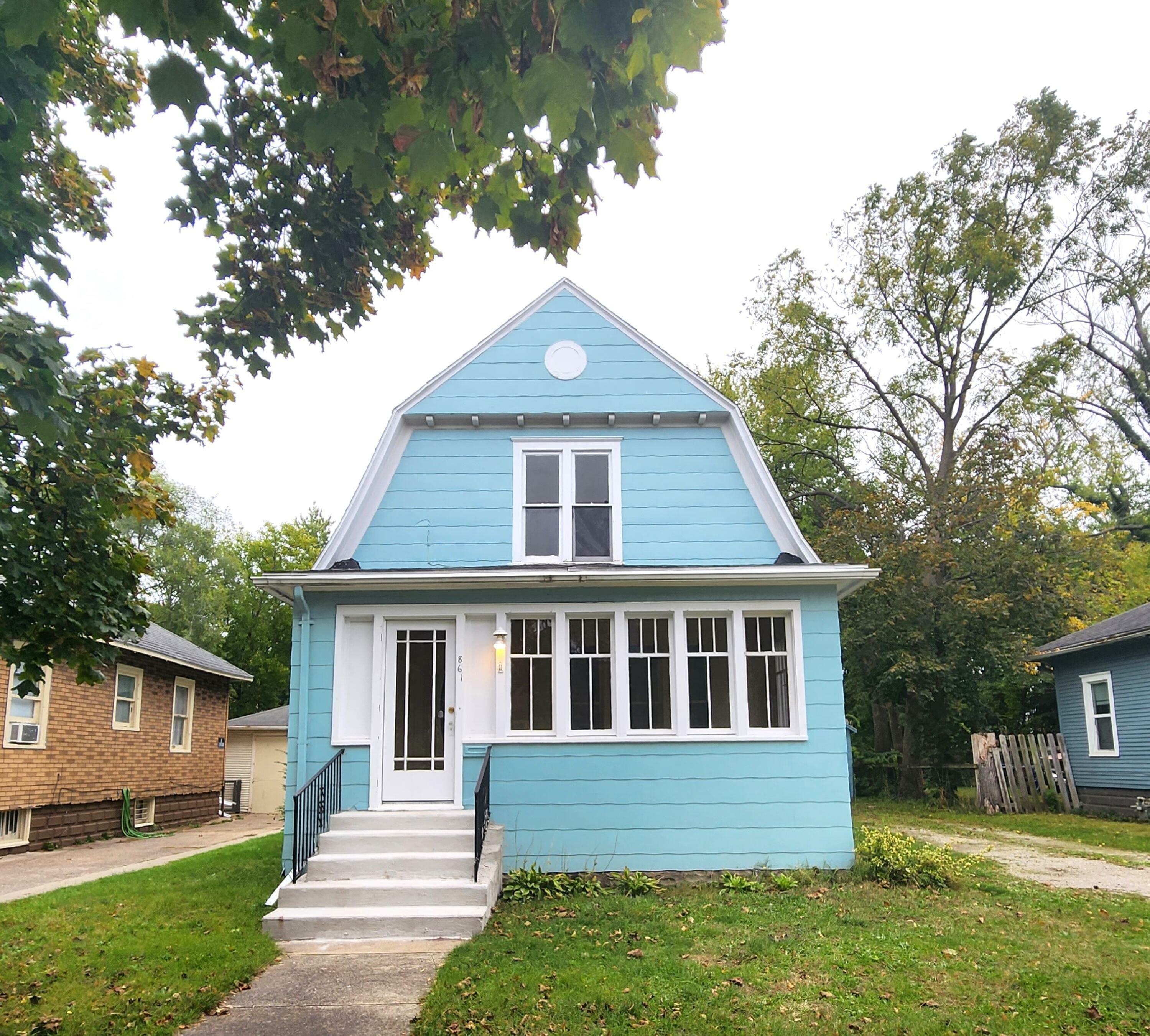 Property Photo:  861 Pearl Street  MI 49022 