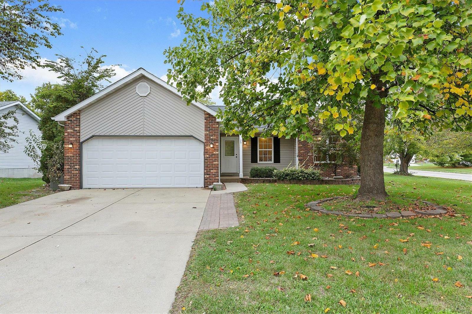 29 Cedarbrooke  Troy IL 62294 photo