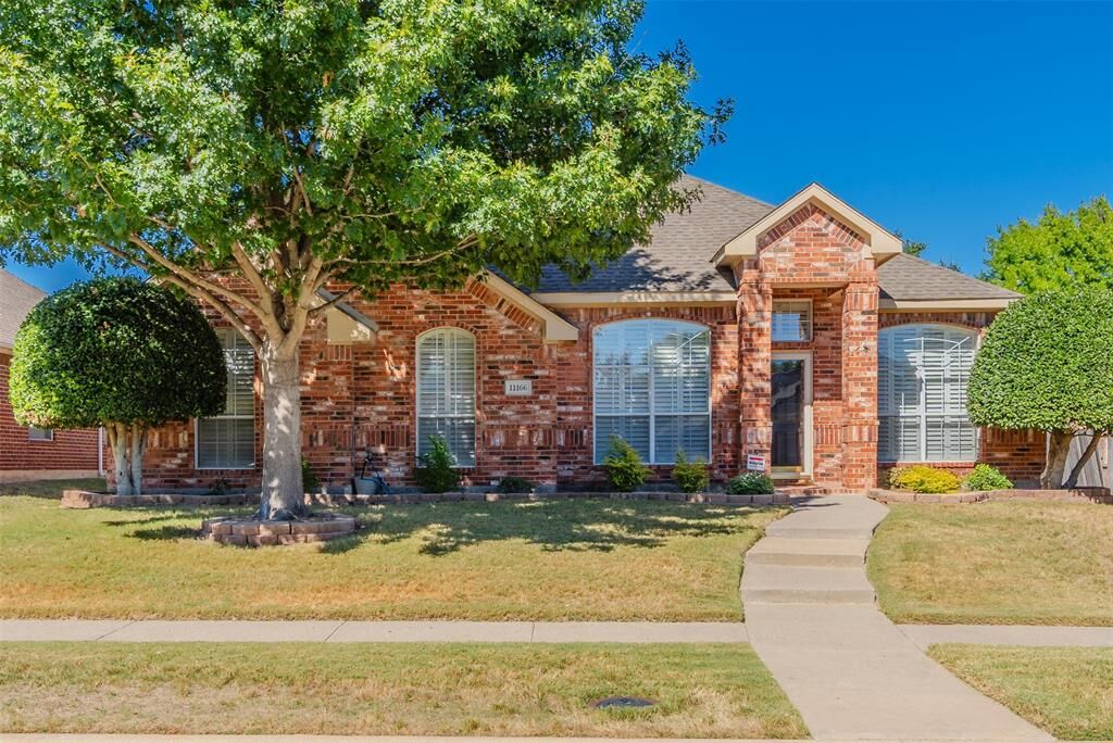 Property Photo:  11166 Creekwood Drive  TX 75035 