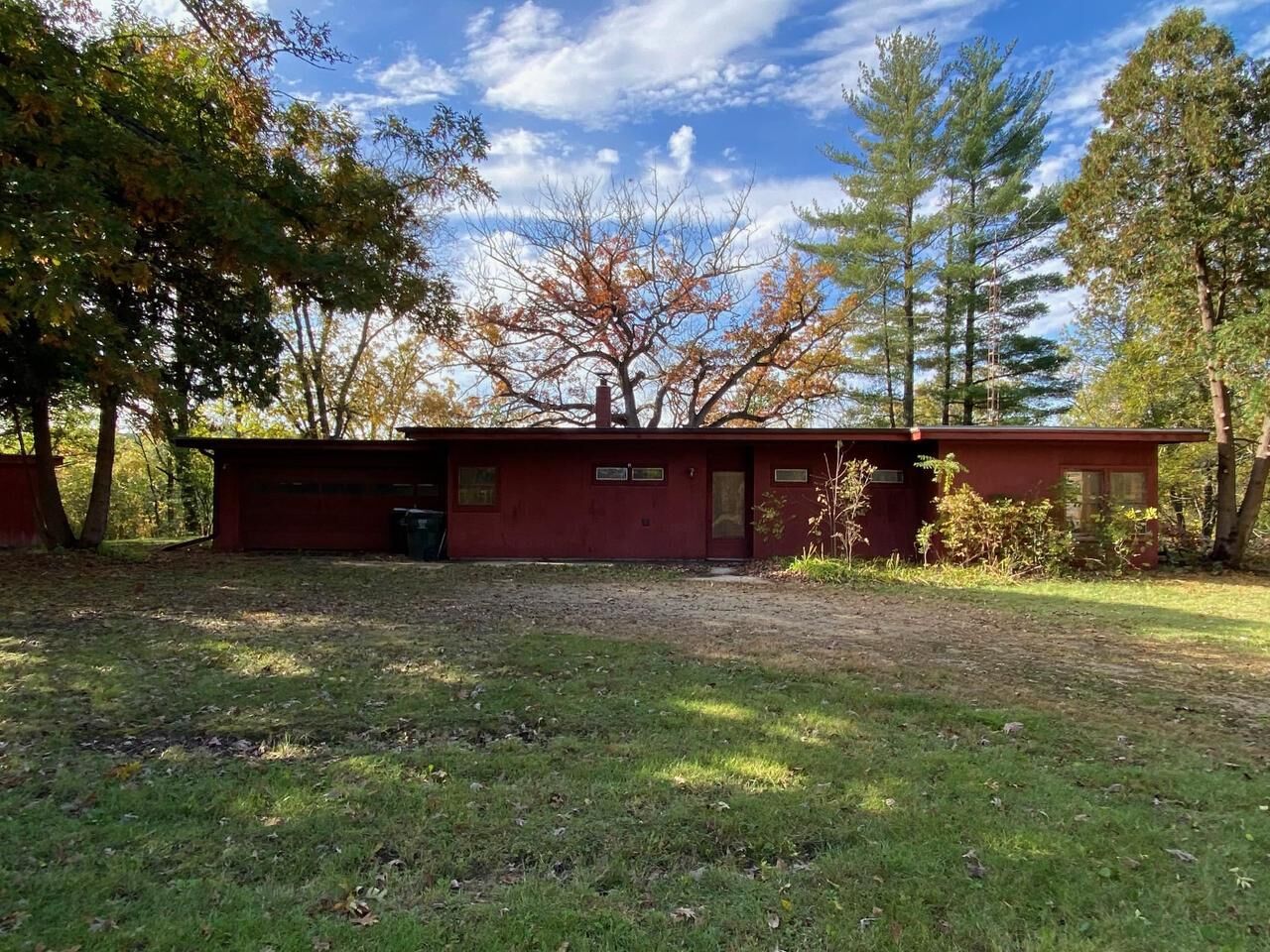 Property Photo:  5437 North Sunnyshore Lane  WI 53548 