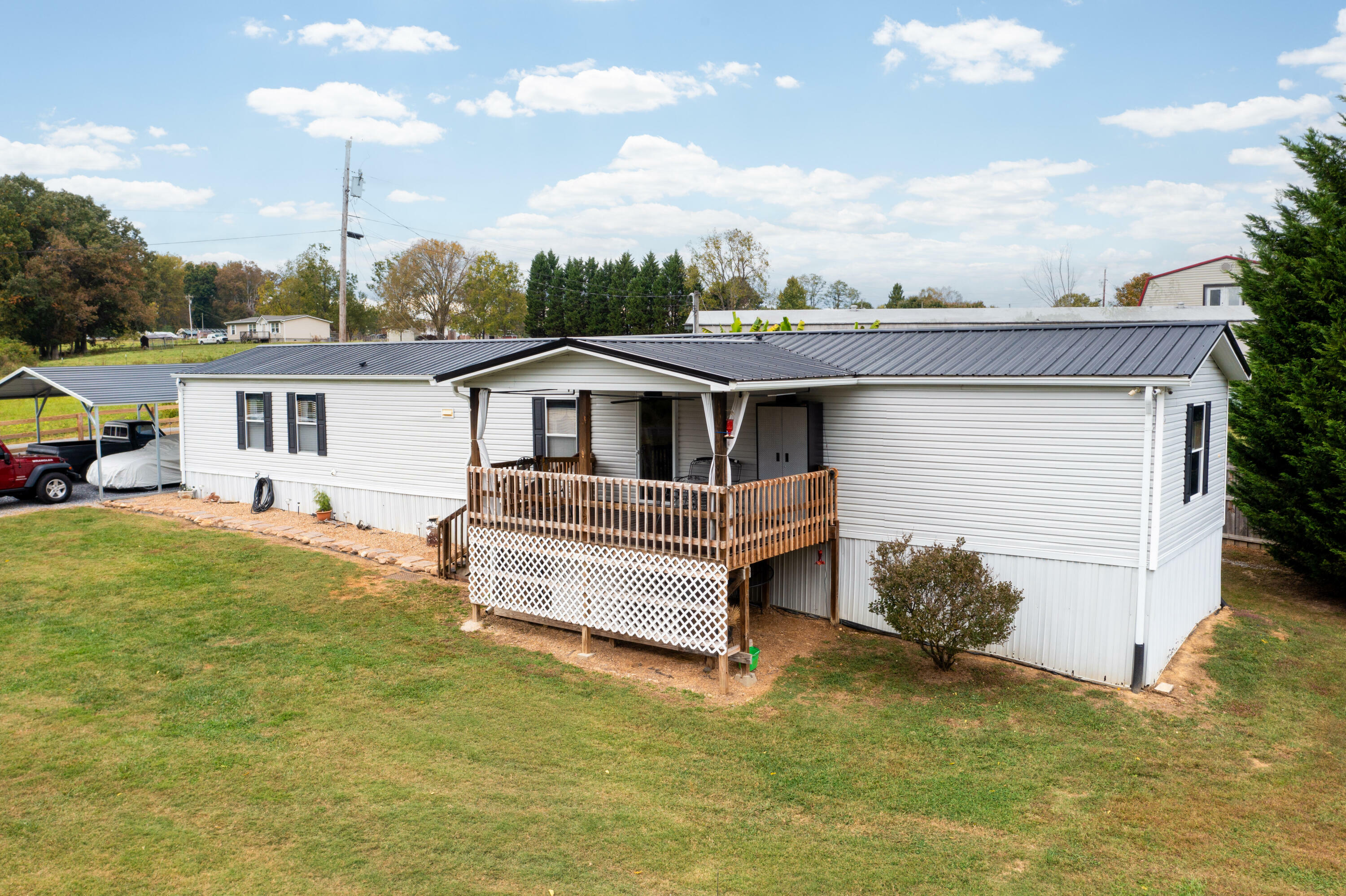 Property Photo:  139 Creek Road  TN 37642 