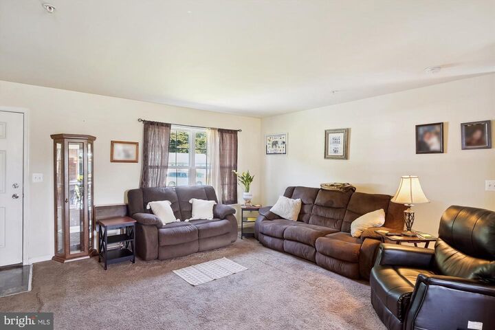 7499 Poplar Avenue  Chestertown MD 21620 photo