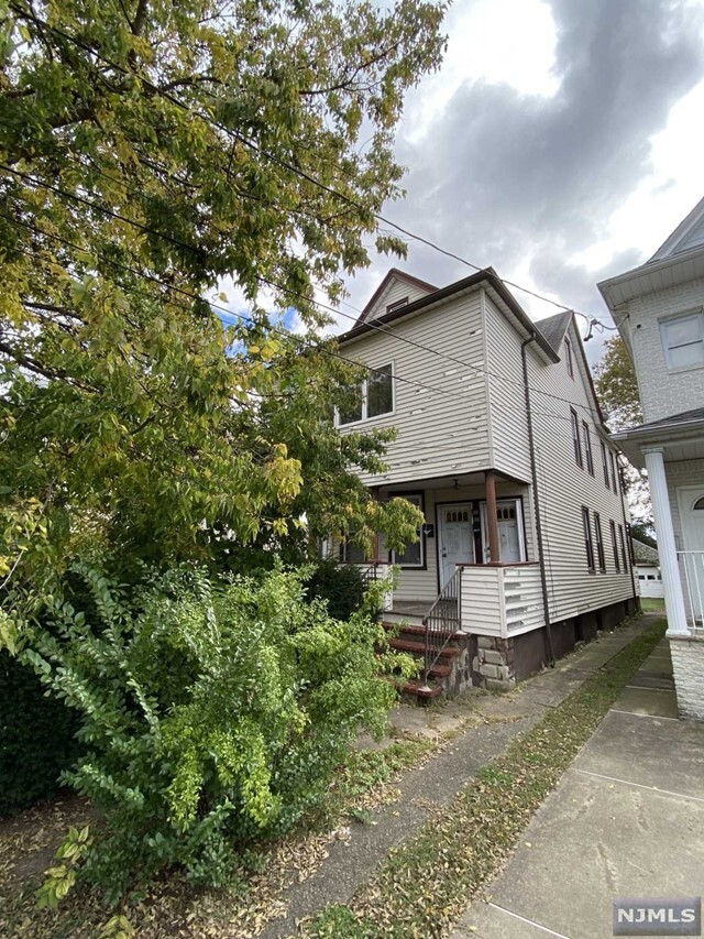 Property Photo: 26 Dankoff Avenue NJ 07057