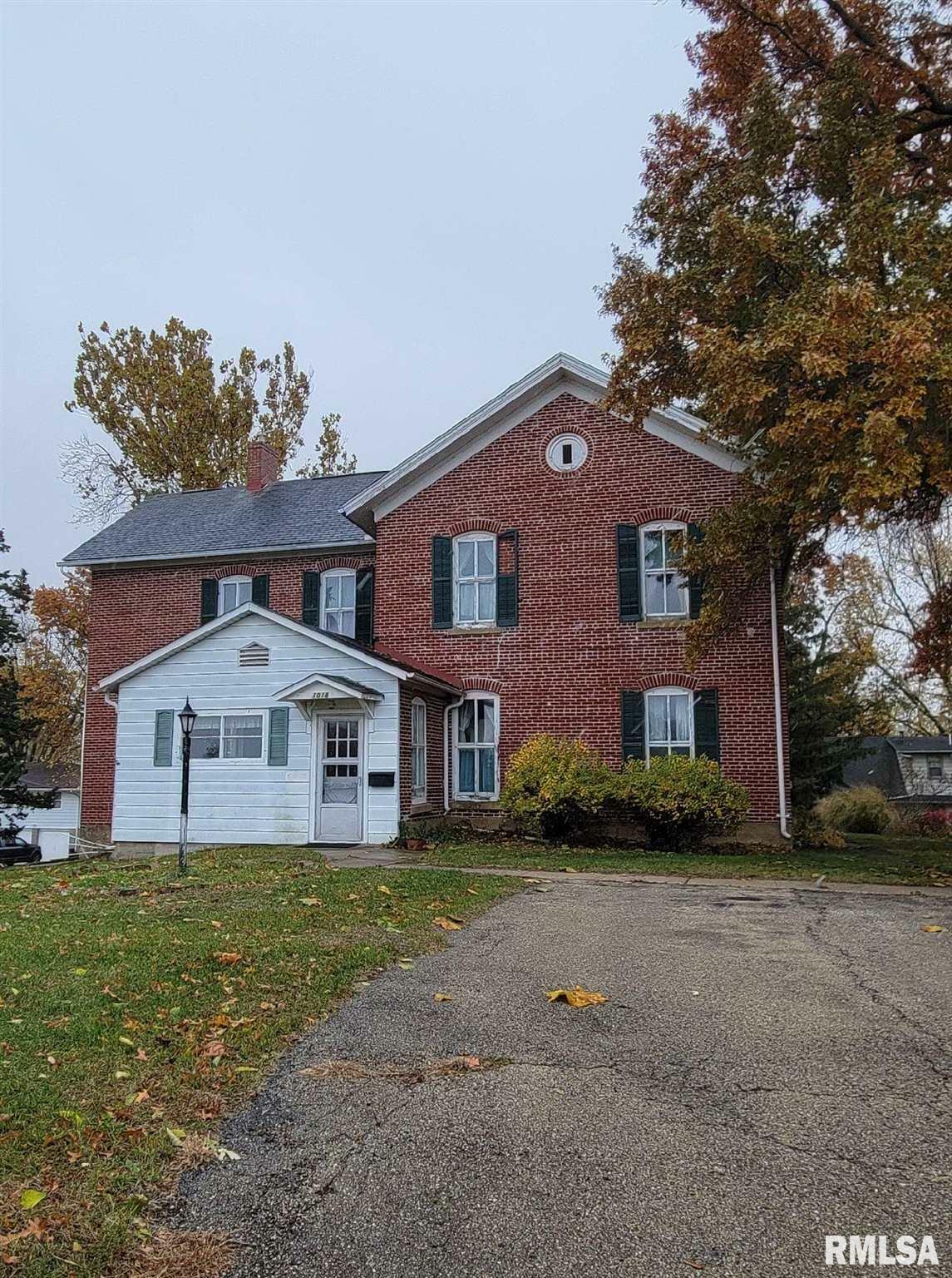 Property Photo:  1018 8th Avenue  IL 61252 