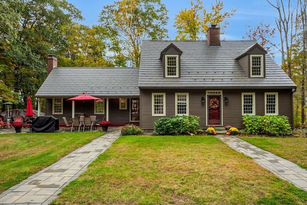 Property Photo: 22 High St MA 01430