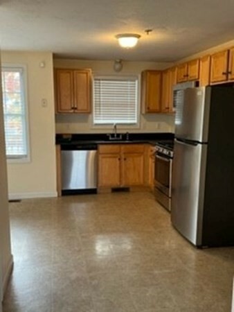Property Photo:  417 Hildreth St 3  MA 01850 