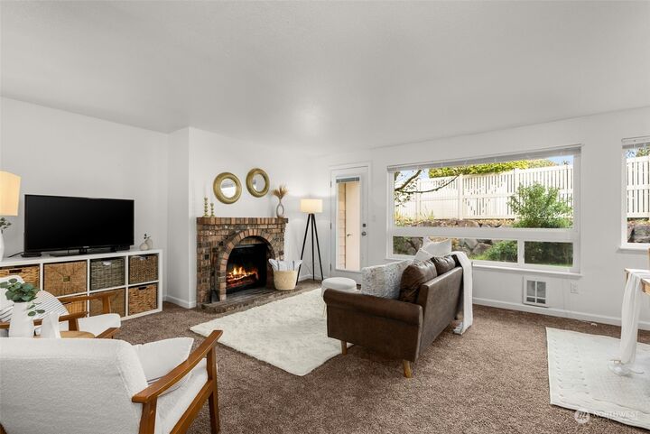 Property Photo:  12514 NE 142nd Lane D103  WA 98034 