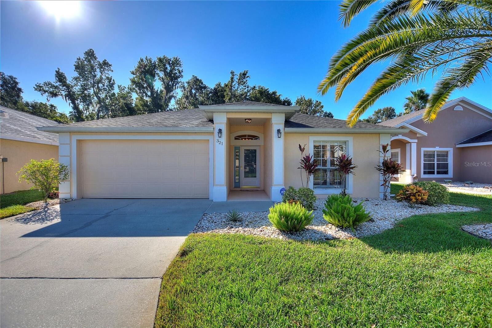 Property Photo: 321 Ridge View Dr FL 33837