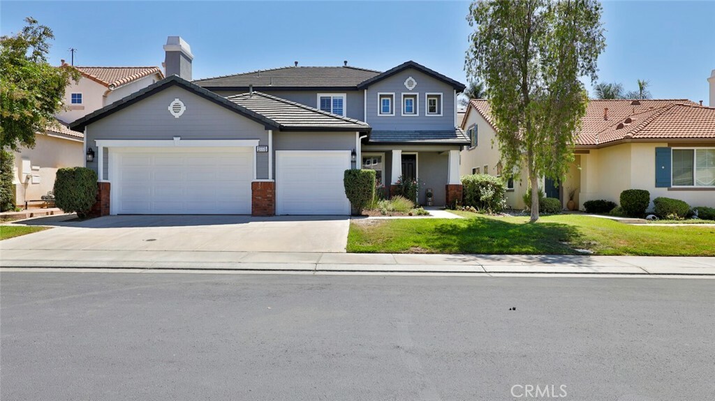 Property Photo:  27775 Bottle Brush Way  CA 92562 