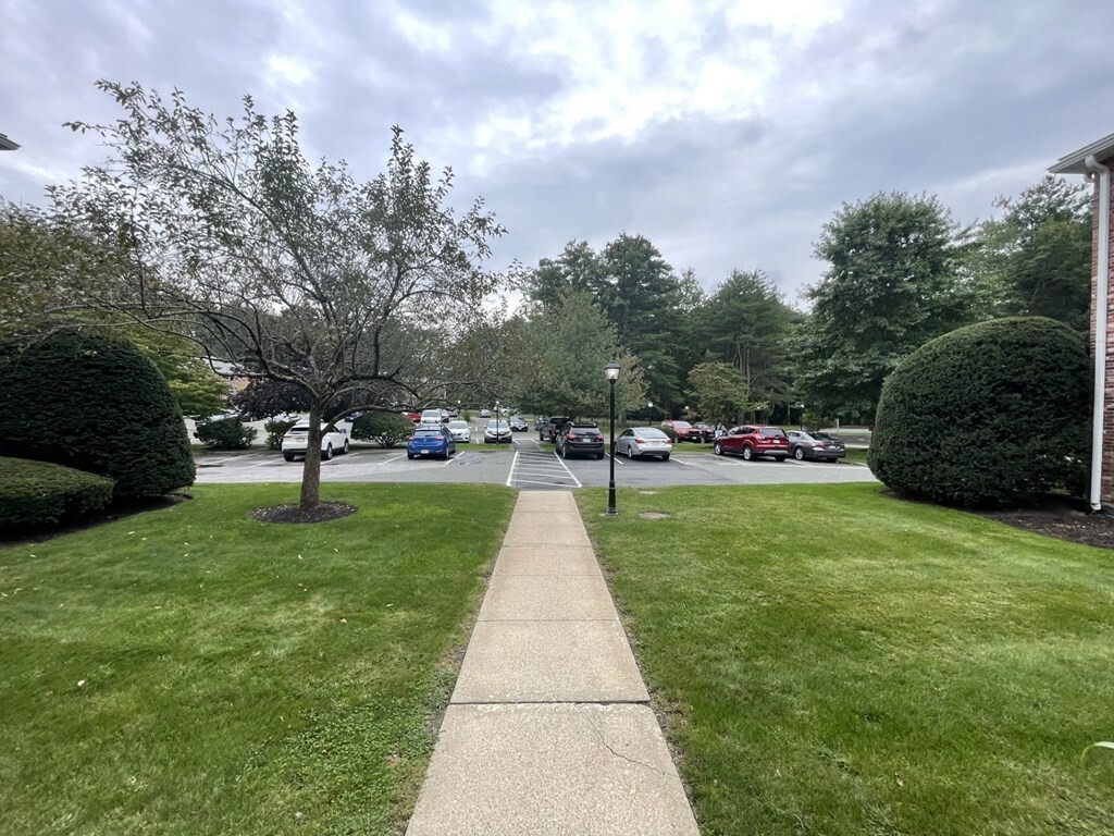 Property Photo: 4 Dodge Rd 1A-4 MA 01969