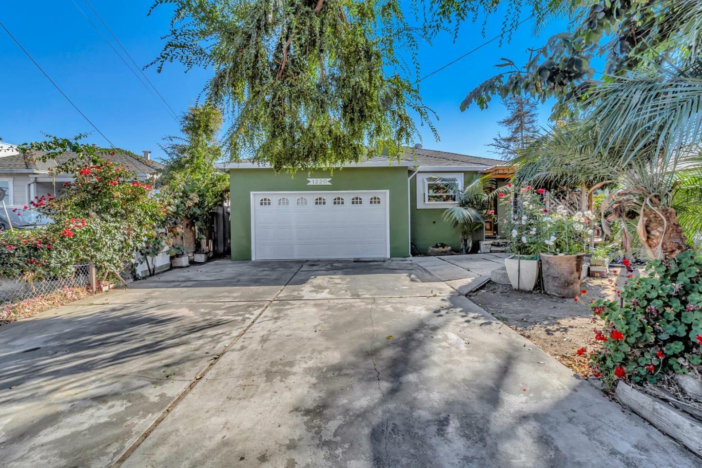 Property Photo: 1220 Camellia Drive CA 94303