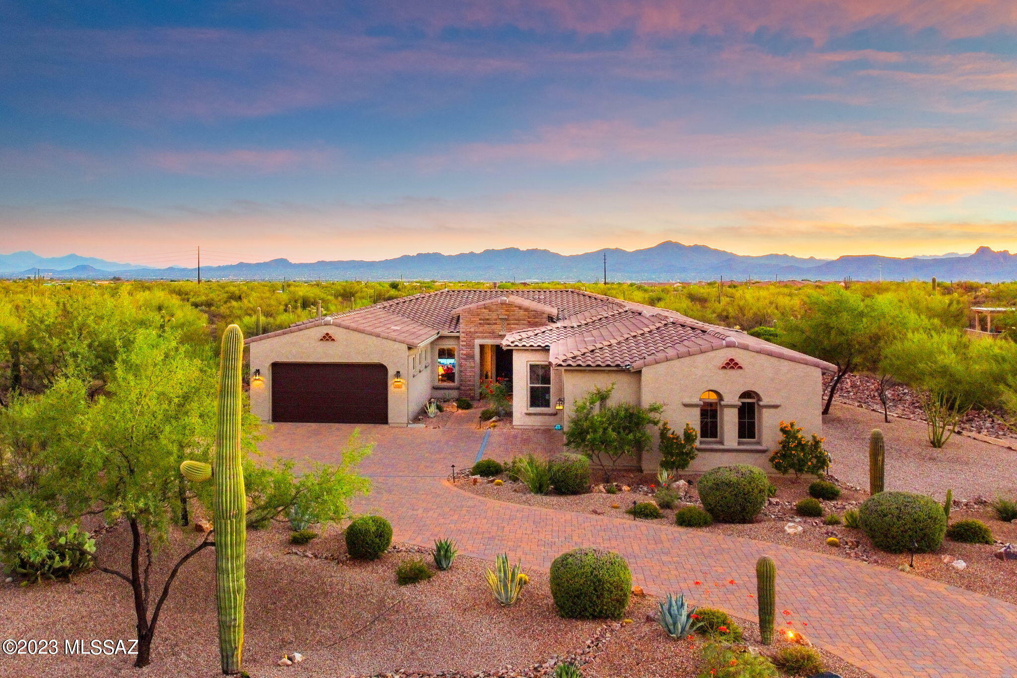 Property Photo:  4045 W Tin Cart Trail  AZ 85658 