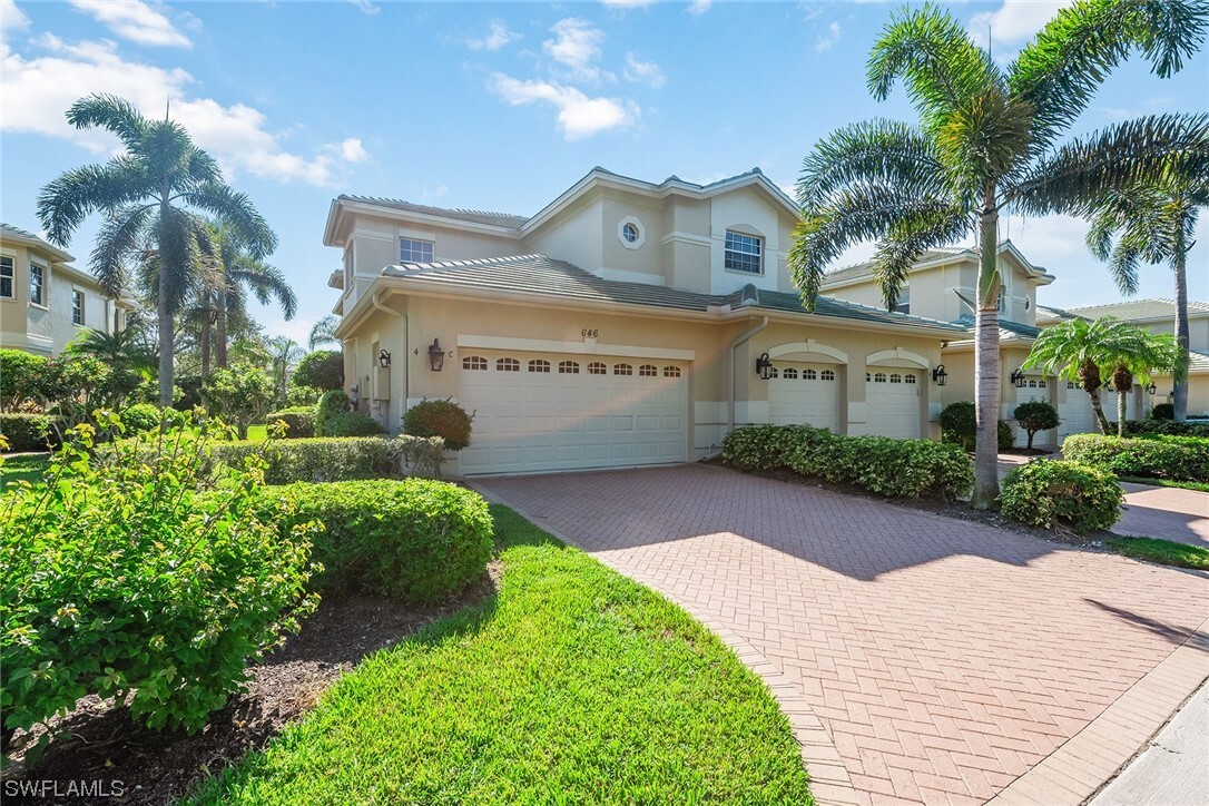Property Photo: 646 Vintage Reserve Circle 4-C FL 34119