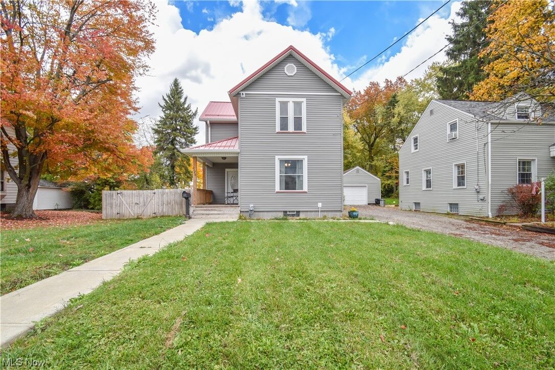 Property Photo:  2248 Cherry Avenue  OH 44601 