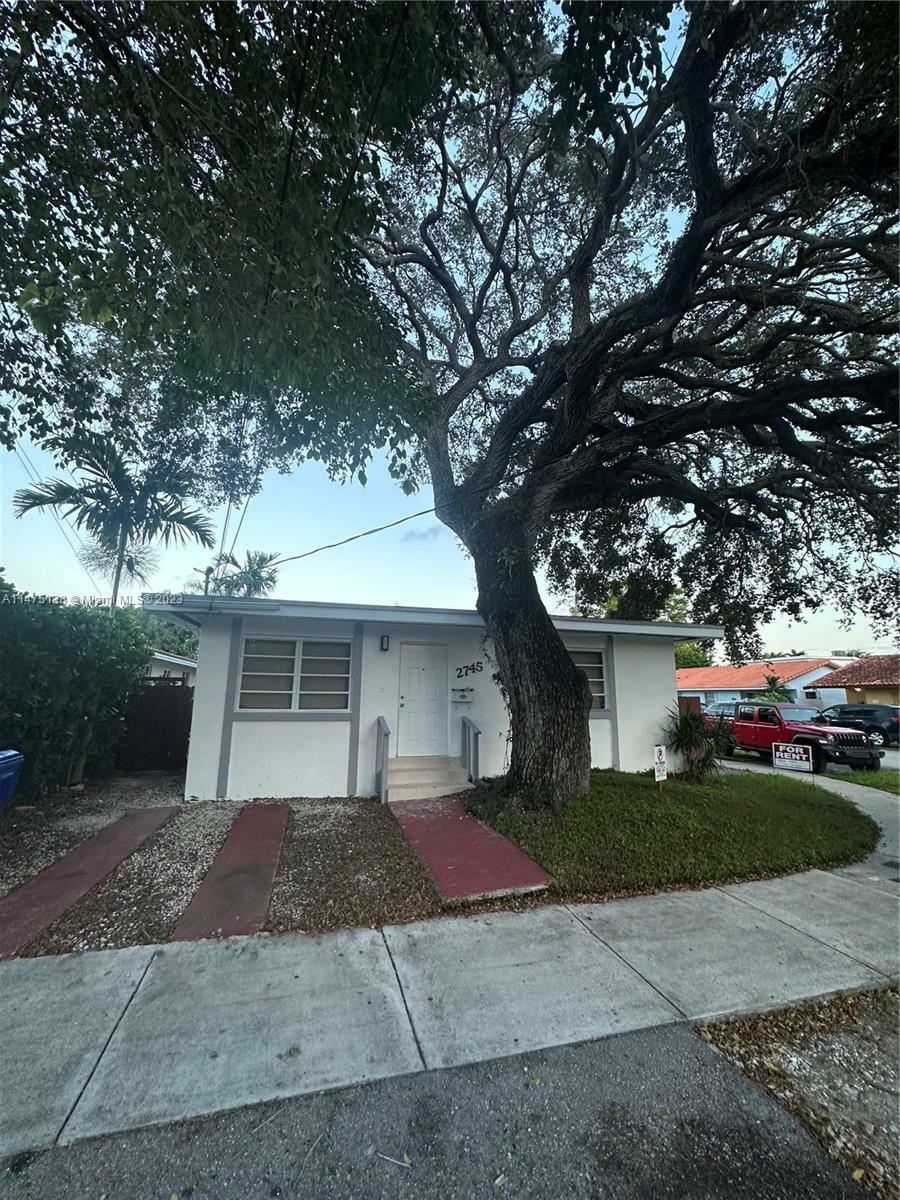 2745 SW 34th Ave  Miami FL 33133 photo