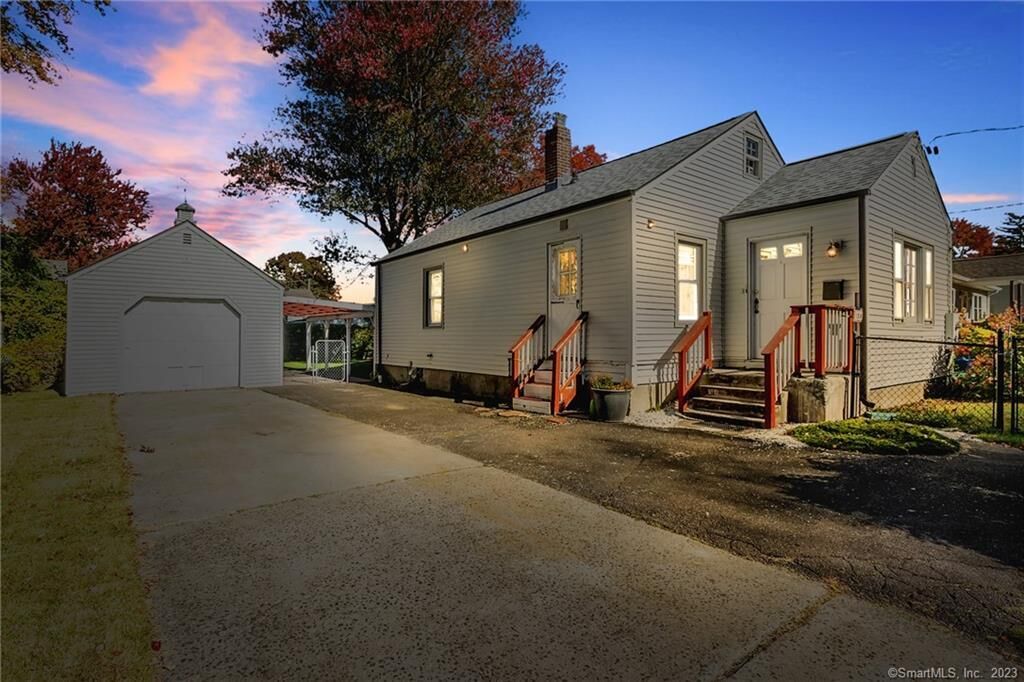 Property Photo: 134 Oxford Drive CT 06118