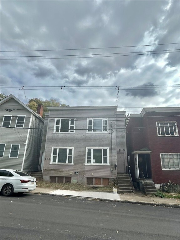 Property Photo: 308 Flowers Ave PA 15207