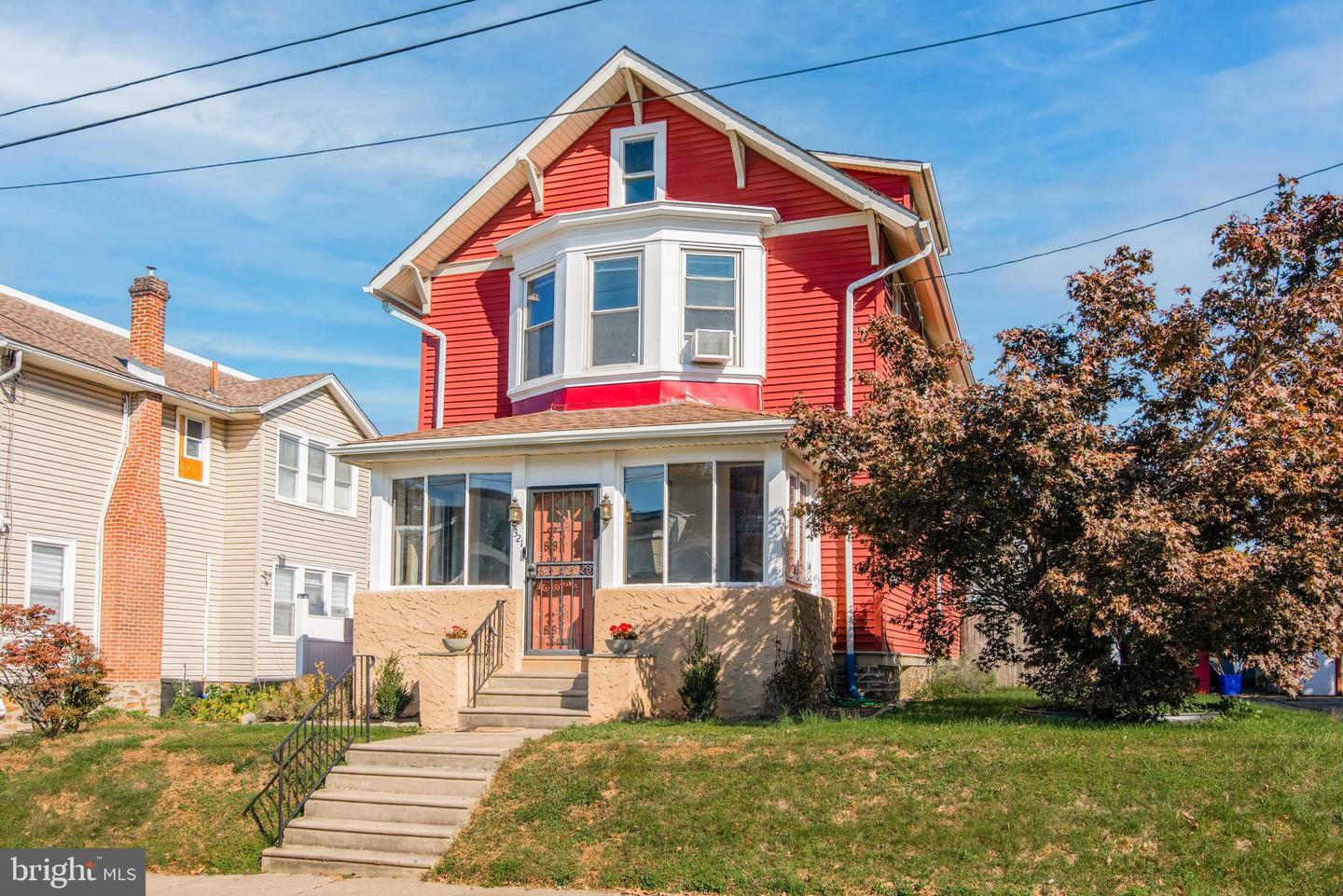 Property Photo: 321 Fanshawe Street PA 19111