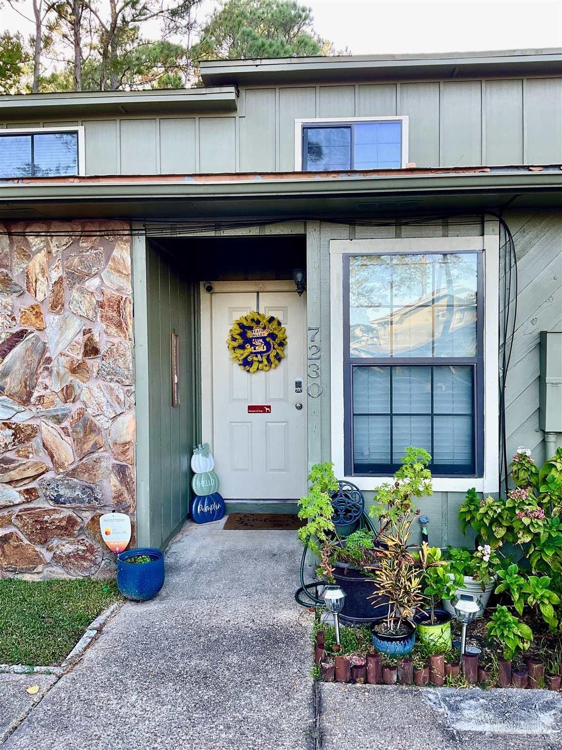 Property Photo:  7230 Lago Vista Ct  FL 32506 