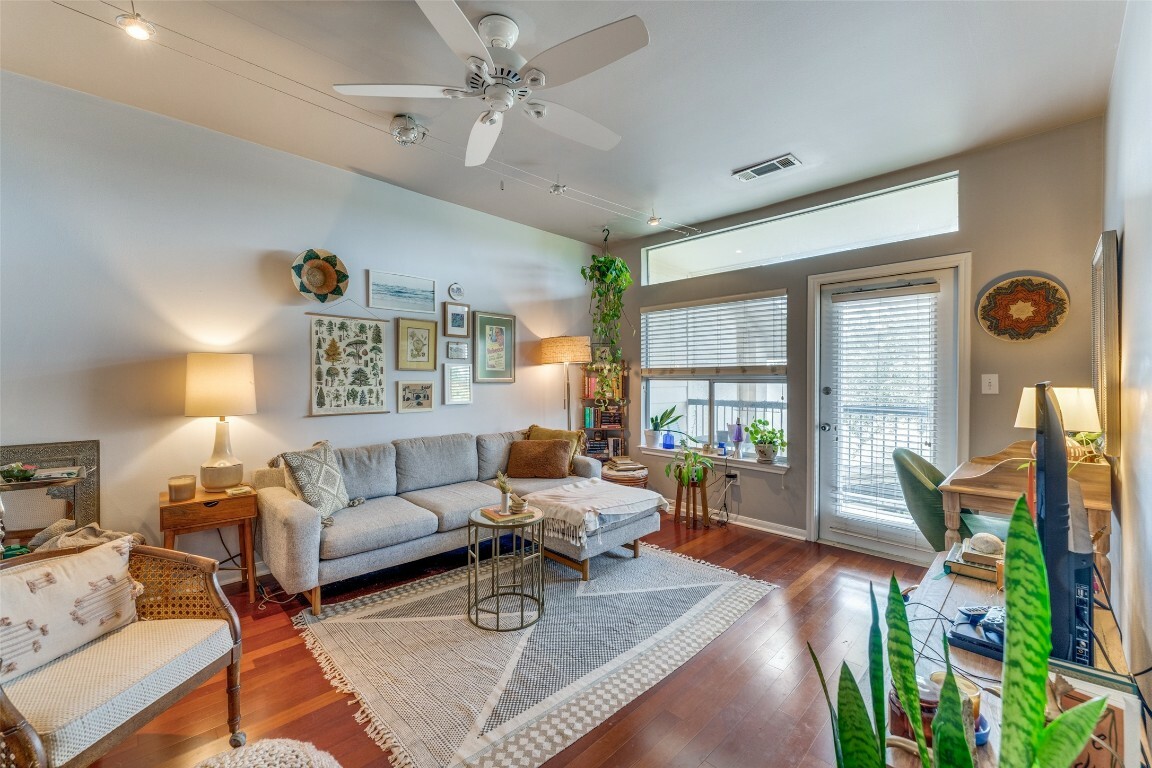 Property Photo: 2209 Hancock Drive 36 TX 78756