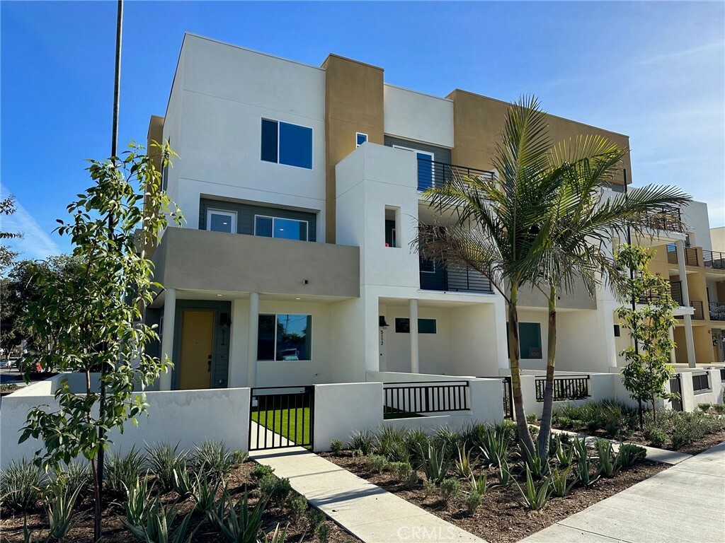 Property Photo:  5114 Long Beach Boulevard  CA 90805 